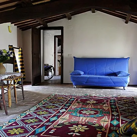 Agriturismo Residenza Paradiso カントリーハウス *