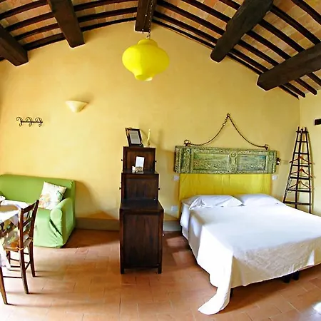 Agriturismo Residenza Paradiso カントリーハウス *
